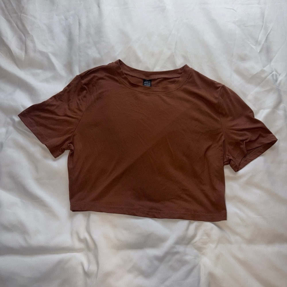 Short sleeve crop top shein
